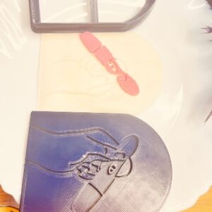 Emporte-pièce et tampon embosseur - Annonce grossesse 1-